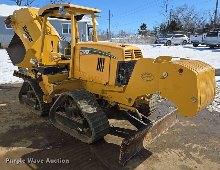 image for item EQ6567 2015 Vermeer RTX1250 rock saw