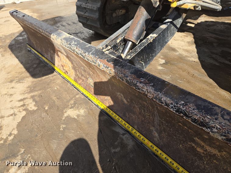 image for item EQ6567 2015 Vermeer RTX1250 rock saw