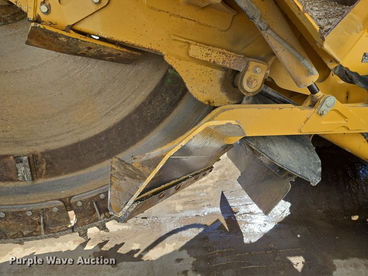 image for item EQ6567 2015 Vermeer RTX1250 rock saw