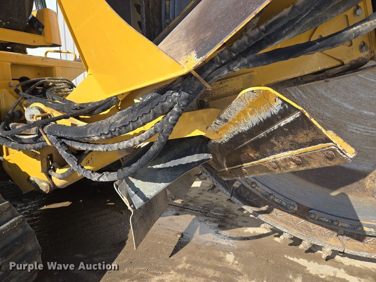 image for item EQ6567 2015 Vermeer RTX1250 rock saw