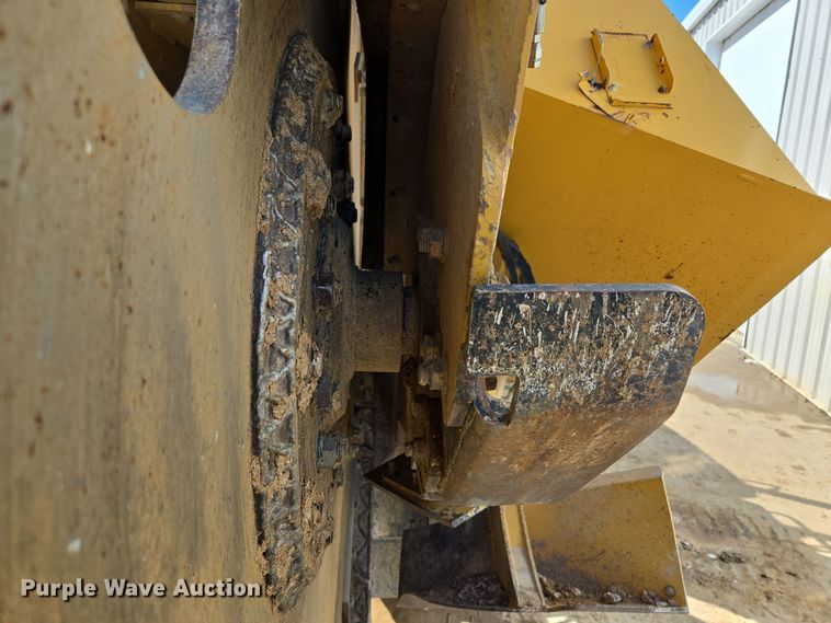 image for item EQ6567 2015 Vermeer RTX1250 rock saw