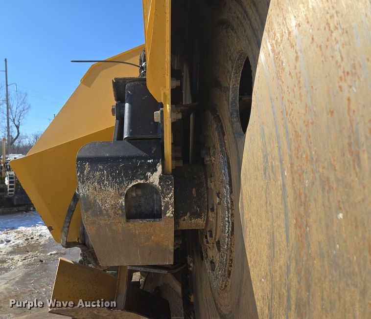 image for item EQ6567 2015 Vermeer RTX1250 rock saw