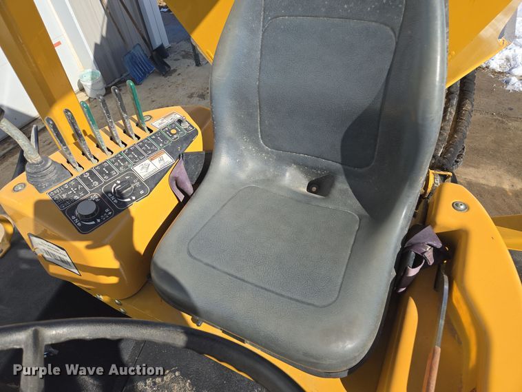 image for item EQ6567 2015 Vermeer RTX1250 rock saw