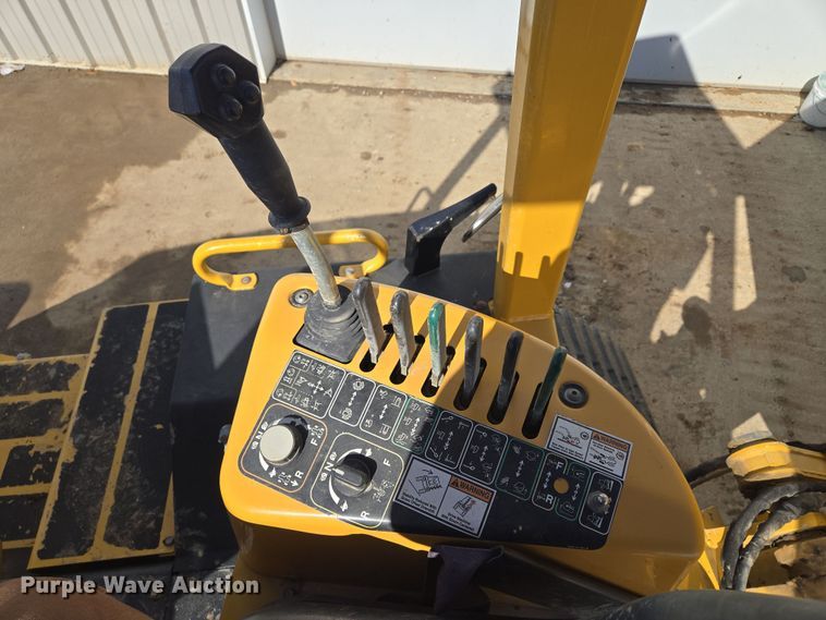 image for item EQ6567 2015 Vermeer RTX1250 rock saw