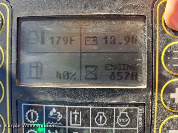 image for item EQ6567 2015 Vermeer RTX1250 rock saw