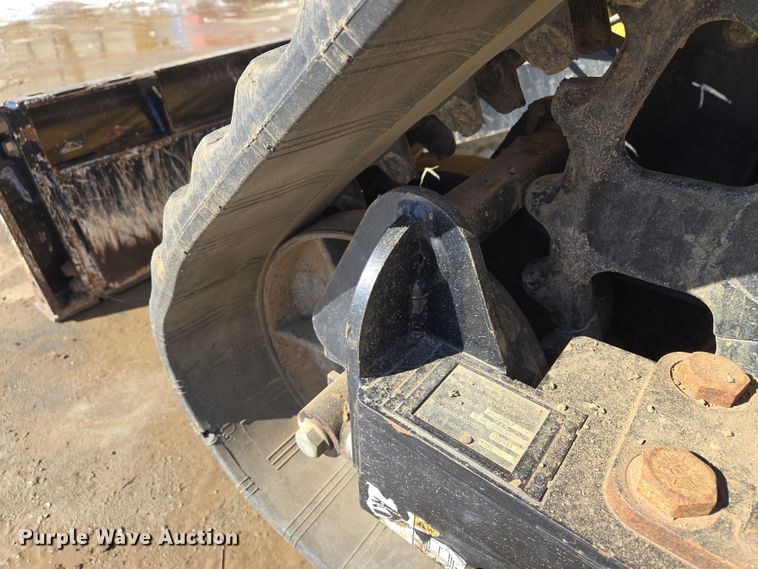 image for item EQ6567 2015 Vermeer RTX1250 rock saw