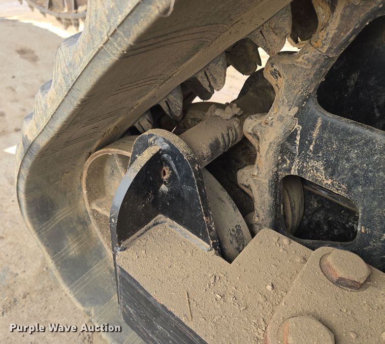 image for item EQ6567 2015 Vermeer RTX1250 rock saw