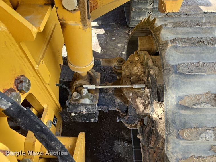 image for item EQ6567 2015 Vermeer RTX1250 rock saw