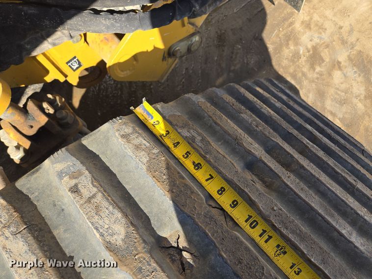 image for item EQ6567 2015 Vermeer RTX1250 rock saw