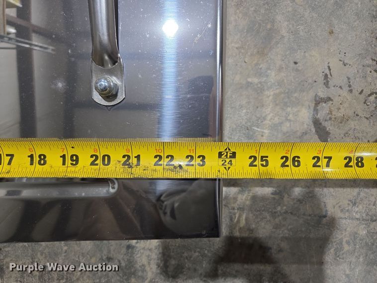 image for item EQ6571 Truck parts 