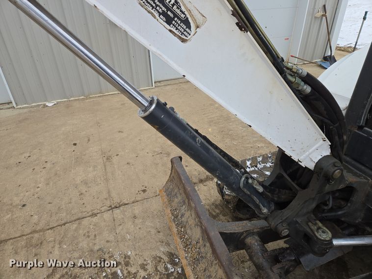 image for item EQ6575 2014 Bobcat  E35 mini excavator