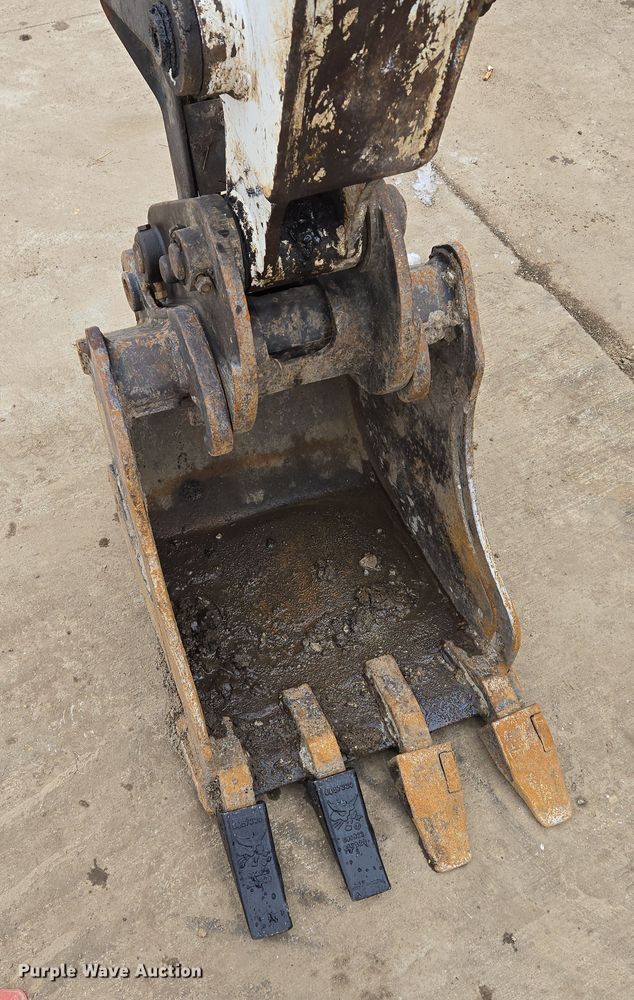 image for item EQ6575 2014 Bobcat  E35 mini excavator