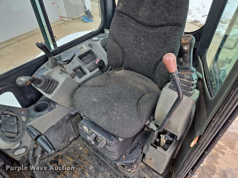 image for item EQ6575 2014 Bobcat  E35 mini excavator