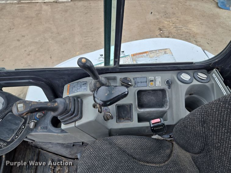 image for item EQ6575 2014 Bobcat  E35 mini excavator