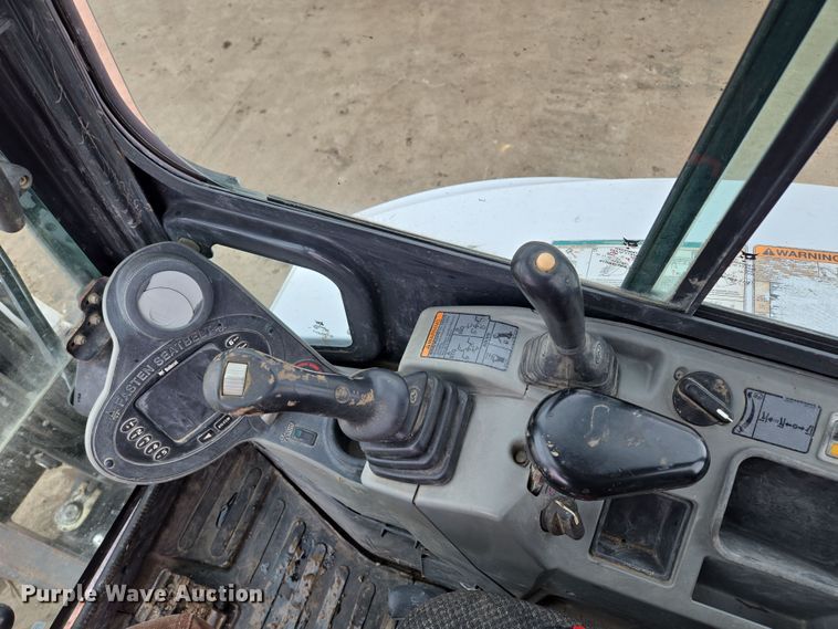 image for item EQ6575 2014 Bobcat  E35 mini excavator