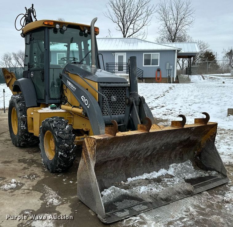 image for item EQ6576 2009 John Deere 410J backhoe