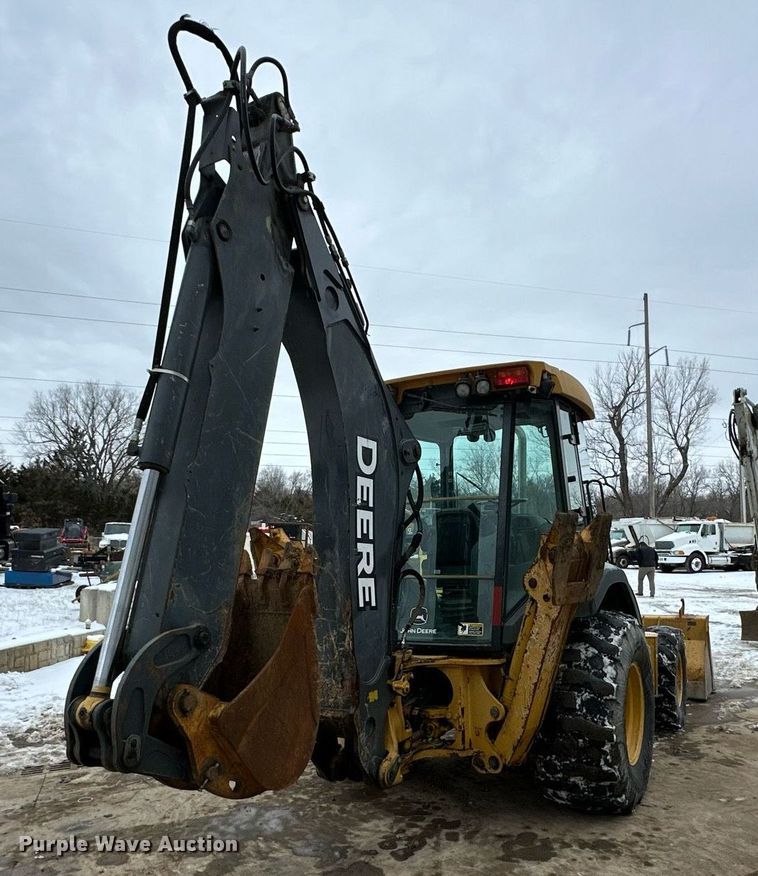 image for item EQ6576 2009 John Deere 410J backhoe