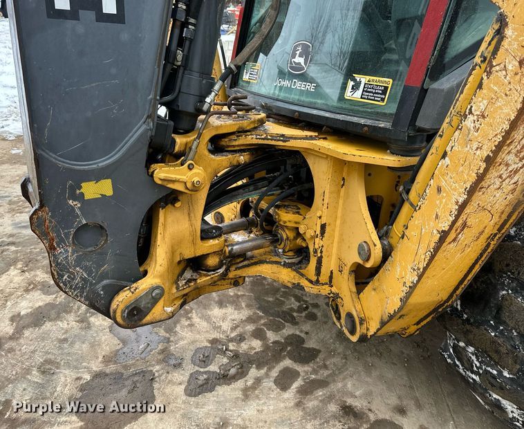image for item EQ6576 2009 John Deere 410J backhoe