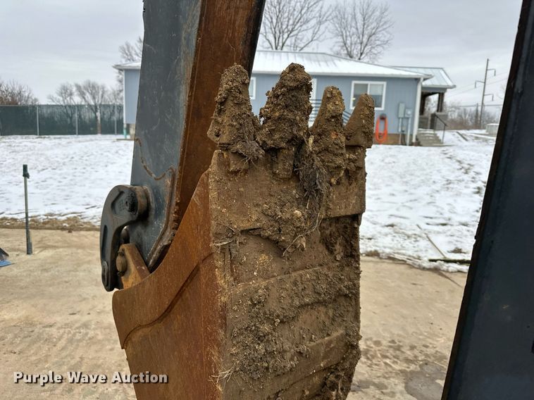 image for item EQ6576 2009 John Deere 410J backhoe