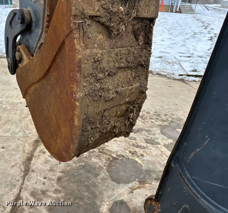 image for item EQ6576 2009 John Deere 410J backhoe