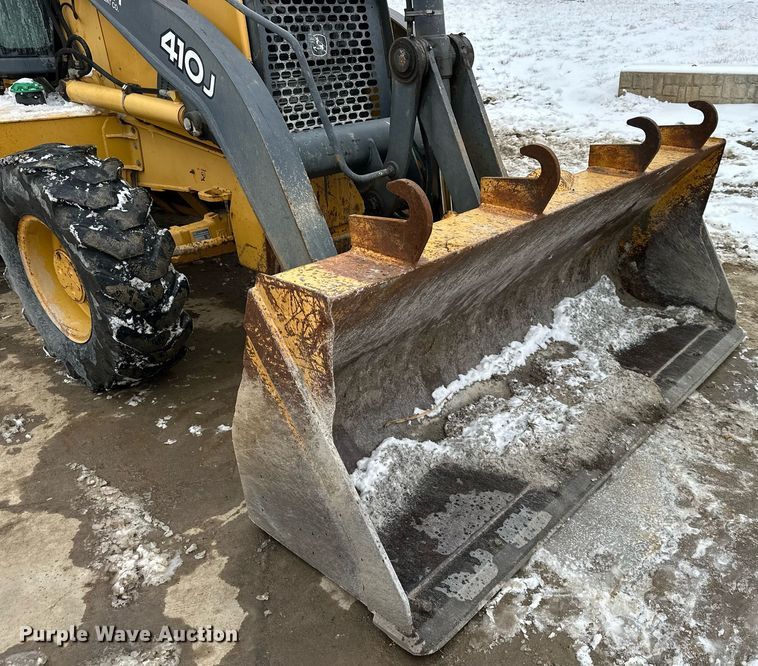 image for item EQ6576 2009 John Deere 410J backhoe