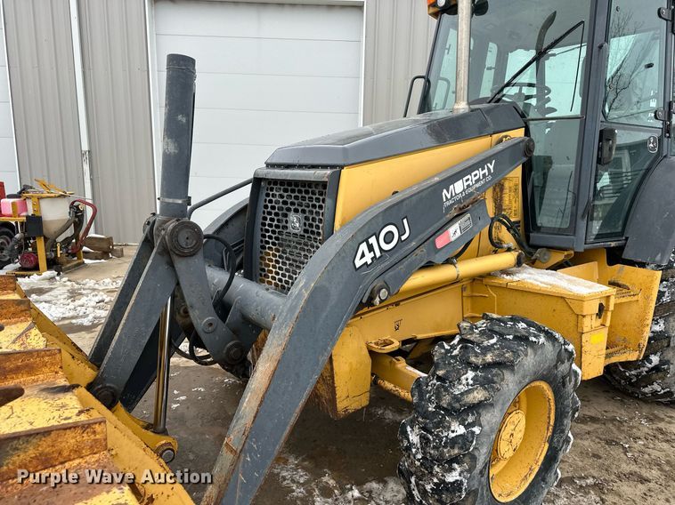 image for item EQ6576 2009 John Deere 410J backhoe