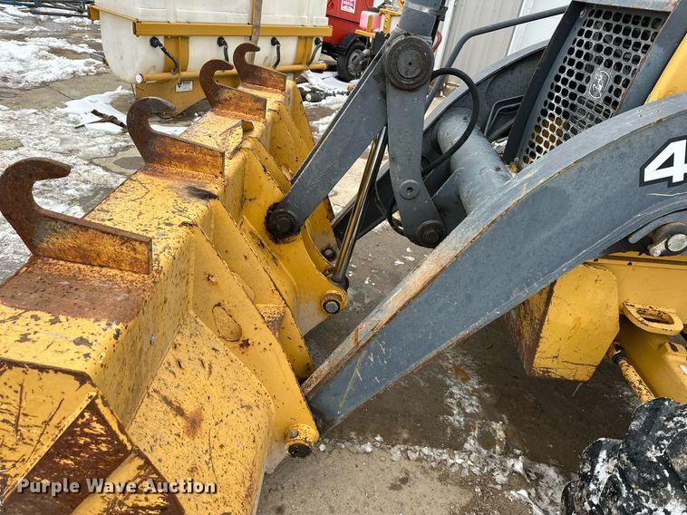 image for item EQ6576 2009 John Deere 410J backhoe