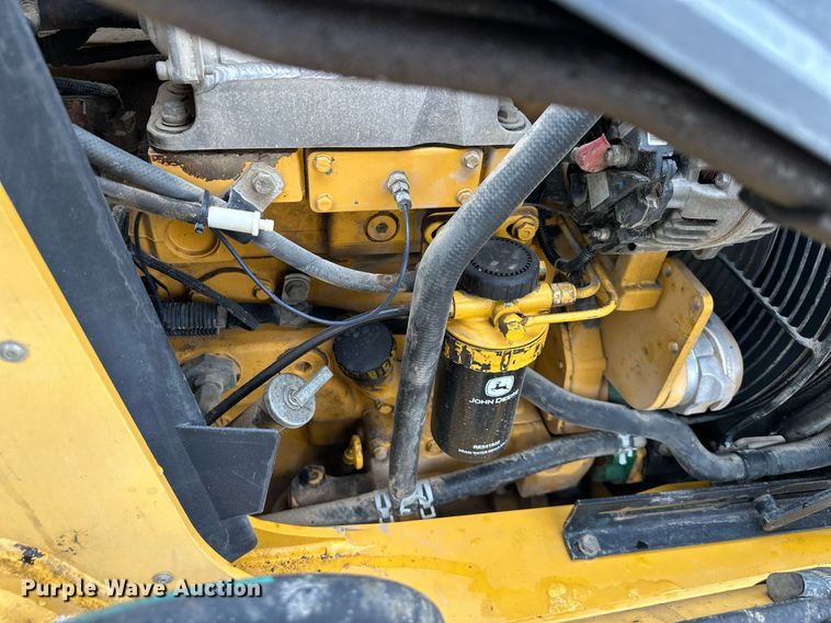 image for item EQ6576 2009 John Deere 410J backhoe