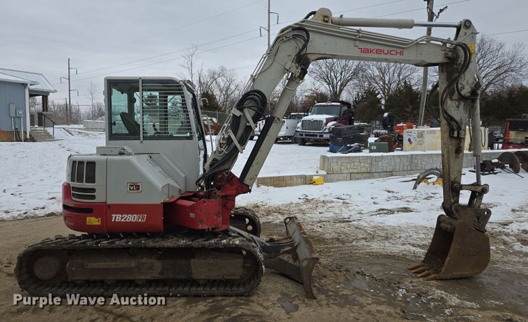 image for item EQ6577 2015 Takeuchi TB280FR mini excavator