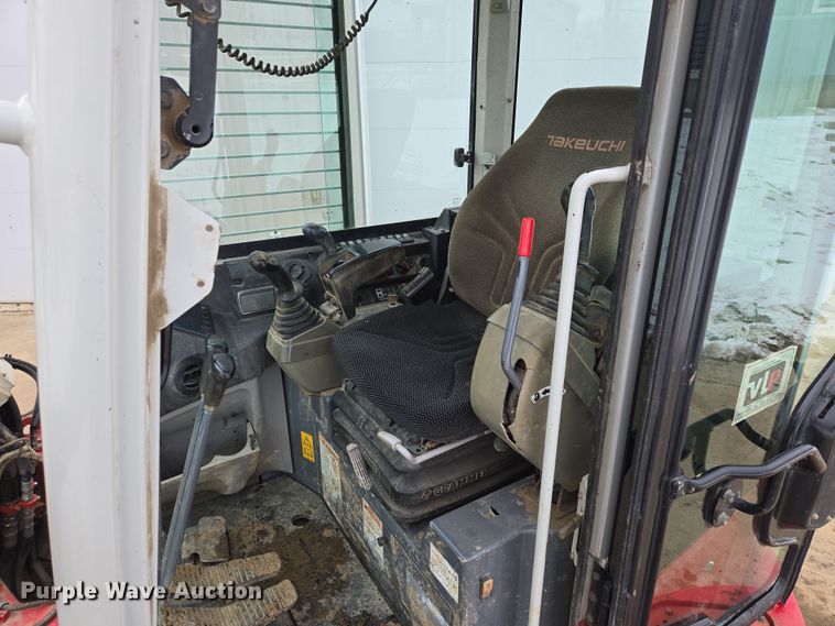 image for item EQ6577 2015 Takeuchi TB280FR mini excavator