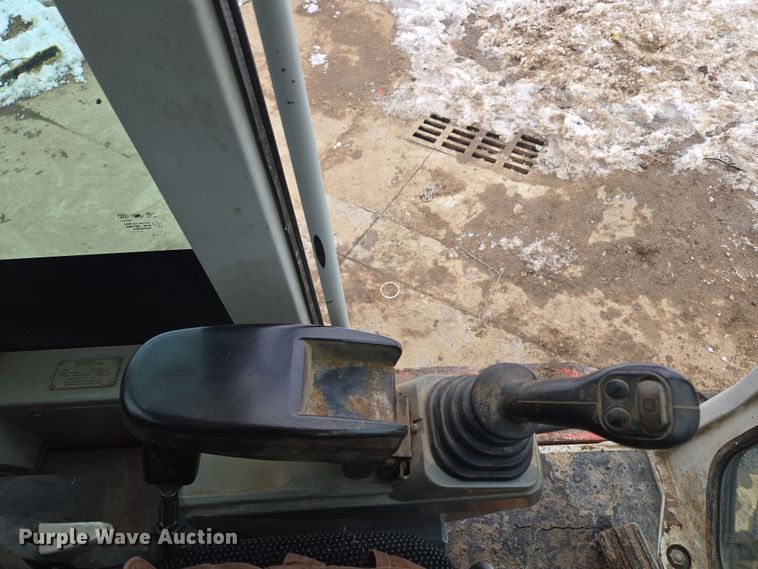 image for item EQ6577 2015 Takeuchi TB280FR mini excavator