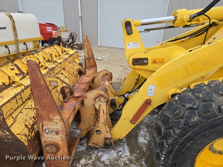 image for item EQ6579 2002 New Holland  LW110 wheel loader