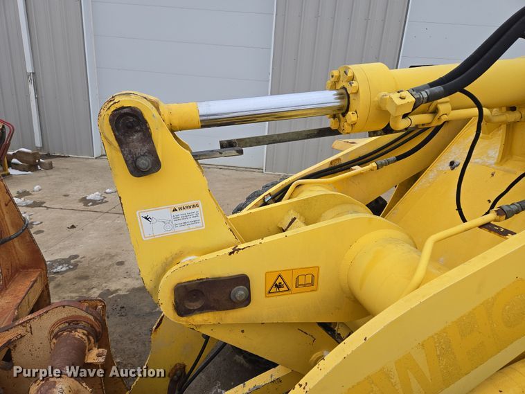 image for item EQ6579 2002 New Holland  LW110 wheel loader