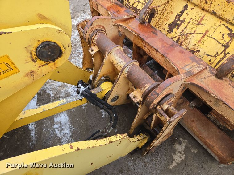 image for item EQ6579 2002 New Holland  LW110 wheel loader