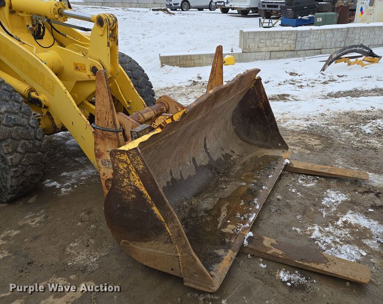 image for item EQ6579 2002 New Holland  LW110 wheel loader