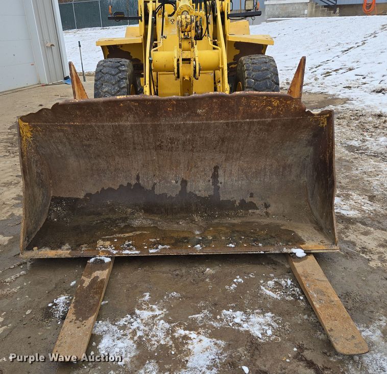 image for item EQ6579 2002 New Holland  LW110 wheel loader