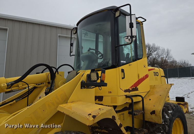 image for item EQ6579 2002 New Holland  LW110 wheel loader
