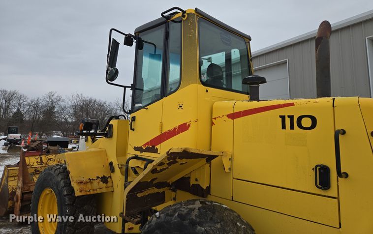 image for item EQ6579 2002 New Holland  LW110 wheel loader