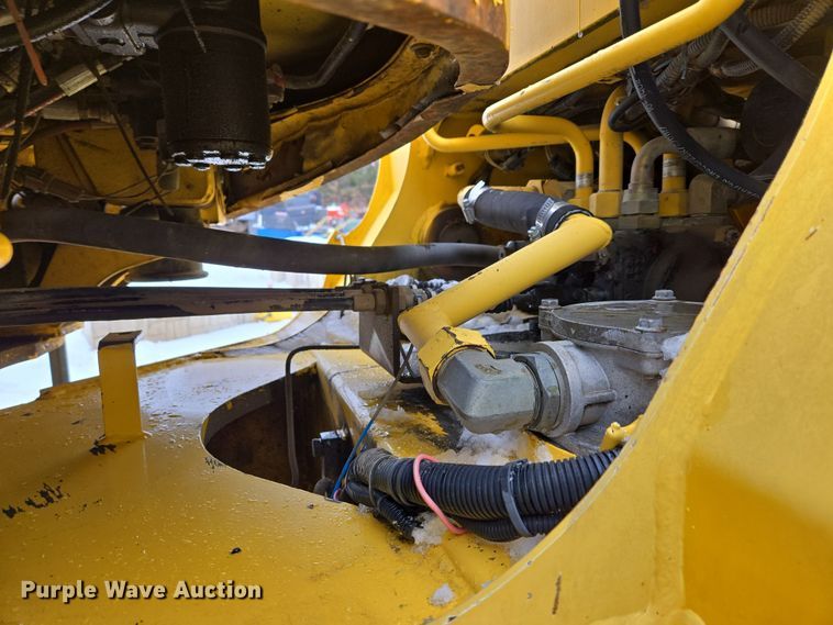 image for item EQ6579 2002 New Holland  LW110 wheel loader