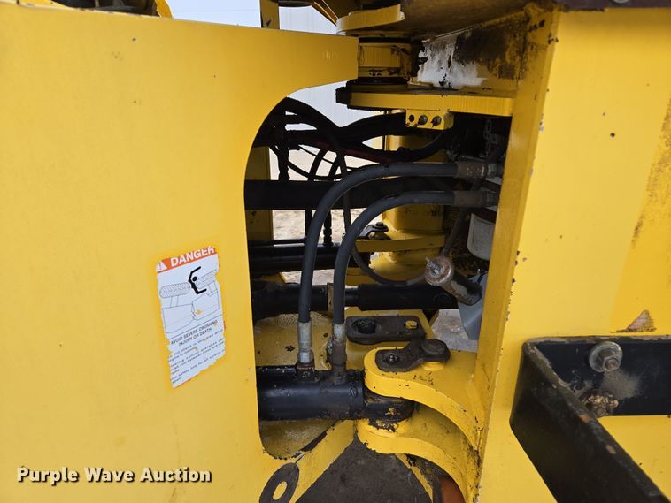 image for item EQ6579 2002 New Holland  LW110 wheel loader