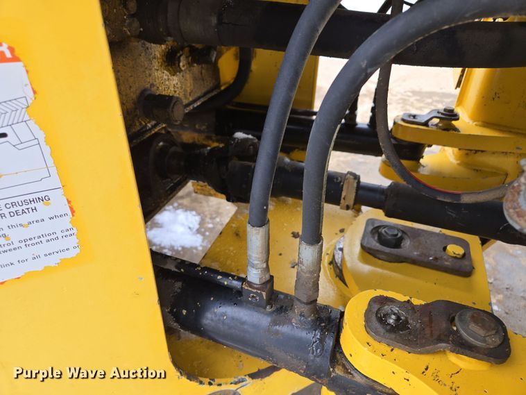 image for item EQ6579 2002 New Holland  LW110 wheel loader