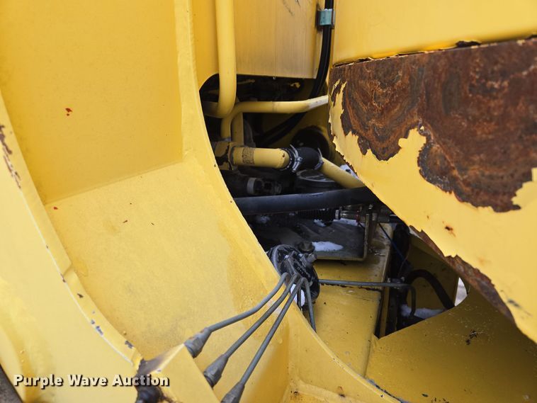 image for item EQ6579 2002 New Holland  LW110 wheel loader