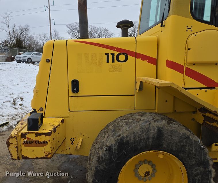 image for item EQ6579 2002 New Holland  LW110 wheel loader