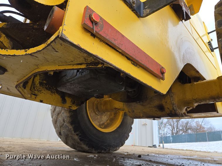 image for item EQ6579 2002 New Holland  LW110 wheel loader