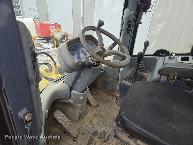 image for item EQ6579 2002 New Holland  LW110 wheel loader