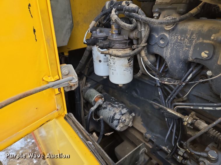 image for item EQ6579 2002 New Holland  LW110 wheel loader