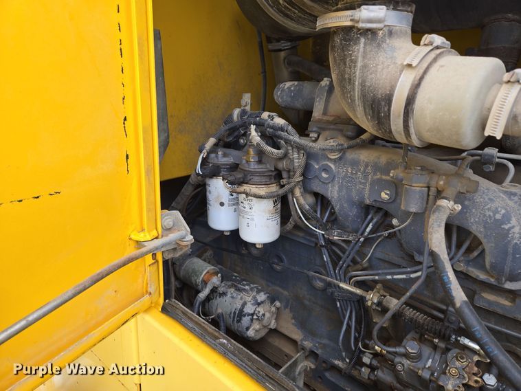 image for item EQ6579 2002 New Holland  LW110 wheel loader