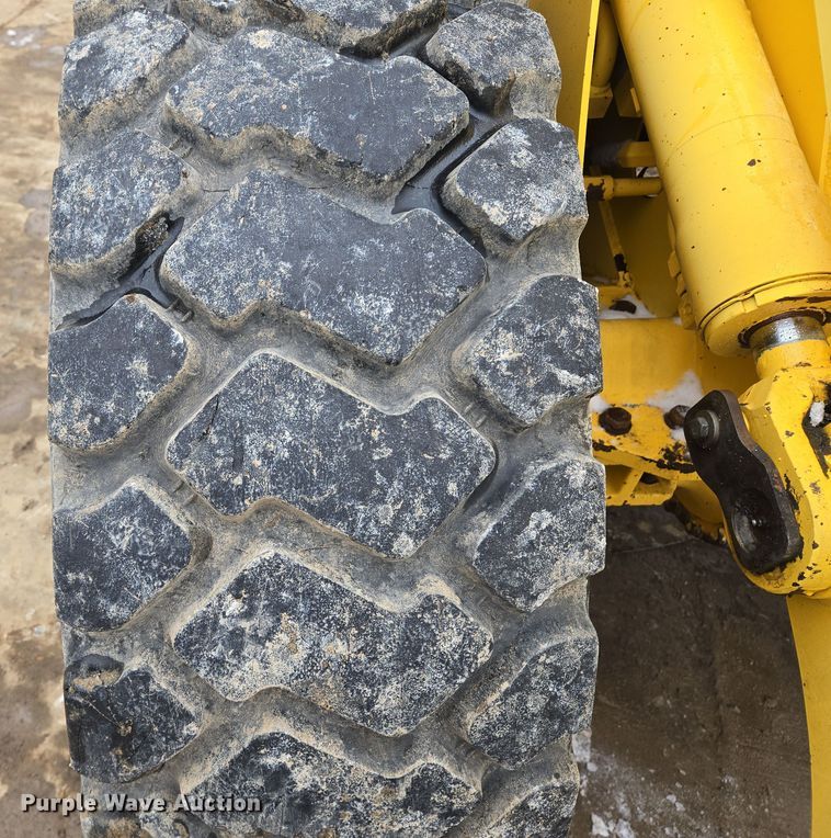 image for item EQ6579 2002 New Holland  LW110 wheel loader