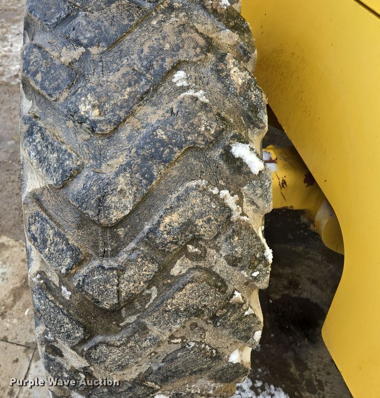 image for item EQ6579 2002 New Holland  LW110 wheel loader