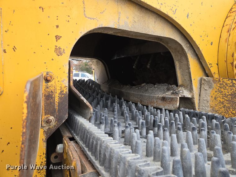 image for item EQ6580 1997 Vermeer  T955 trencher